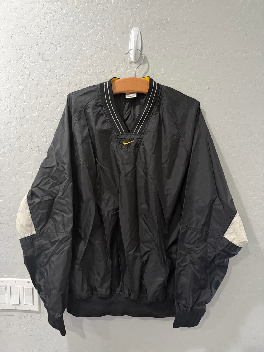 Vintage Nike Tri-Color Windbreaker Pullover Large Bin 1